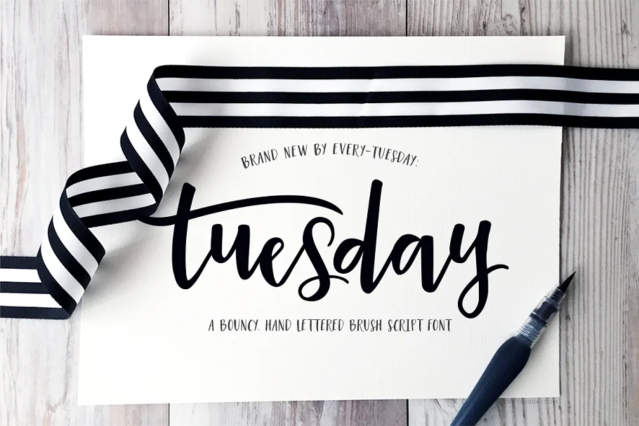 Tuesday Font 4